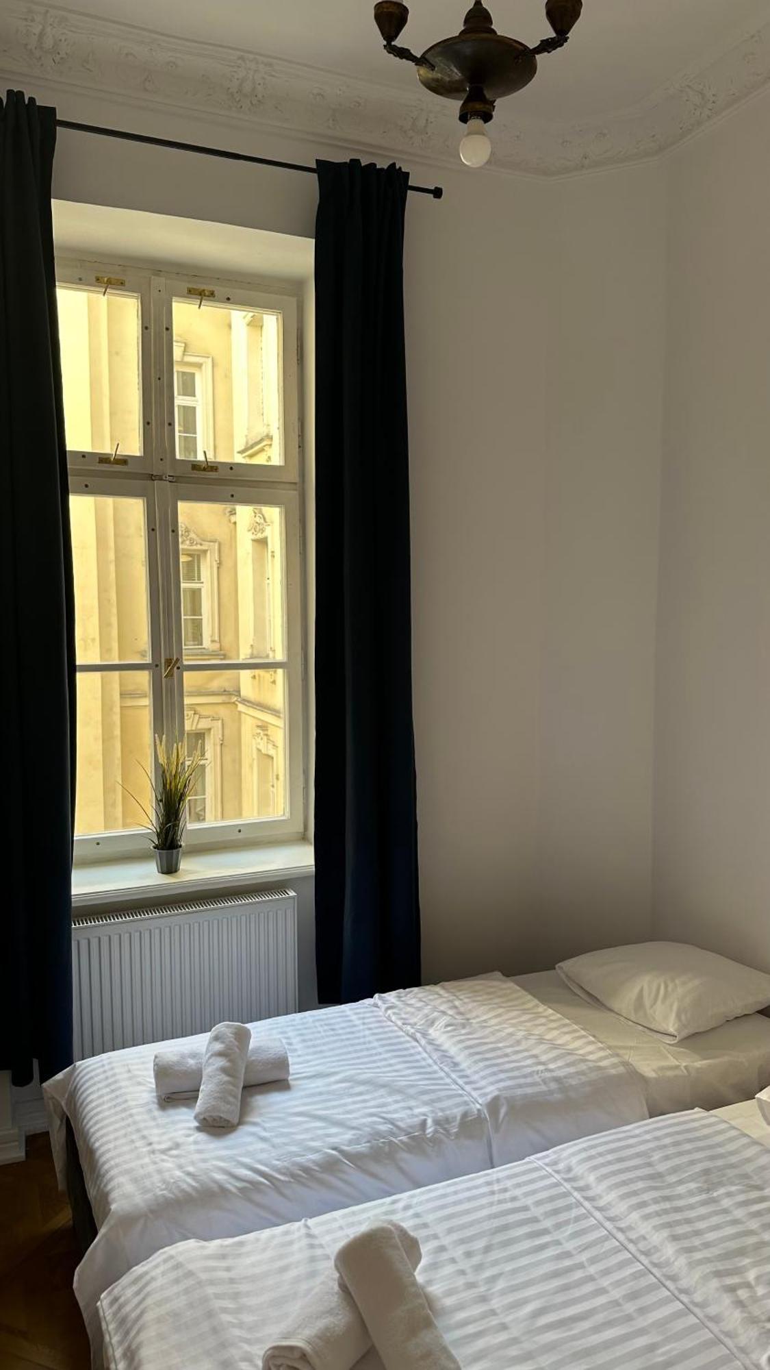Kamienica Srodmiescie 18a * Warszawa